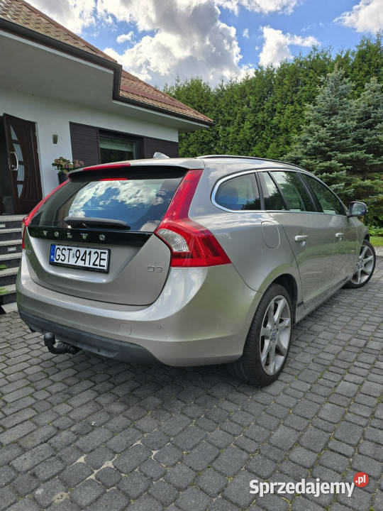 Volvo V60 Volvo V 60 Momentum 5cylindrowy złoty Rywałd