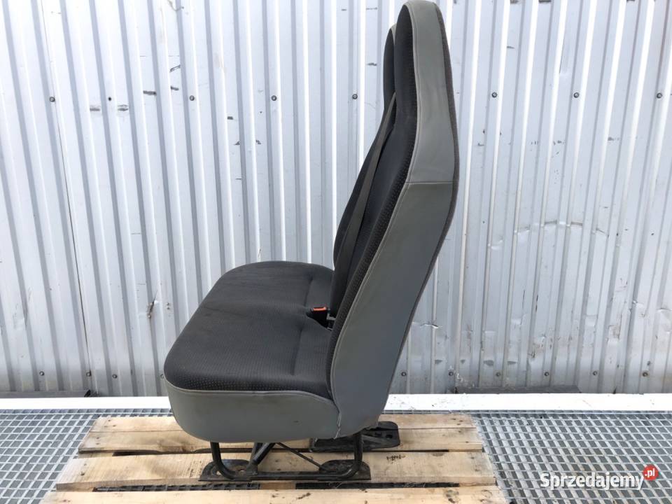 FOTEL PRAWY PRZÓD IVECO DAILY III Bus 9709 sprzedam