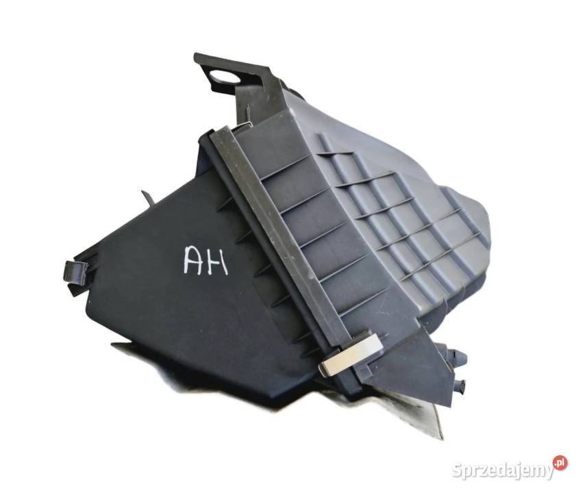 OBUDOWA FILTRA POWIETRZA PASSAT B5 FL SUPERB 18 osobowe Działoszyce