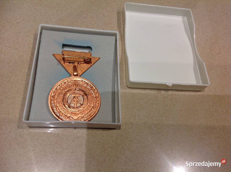 Odznaka Medal Rezerwisty Armi Niemieckiej DDR Nowa Sól