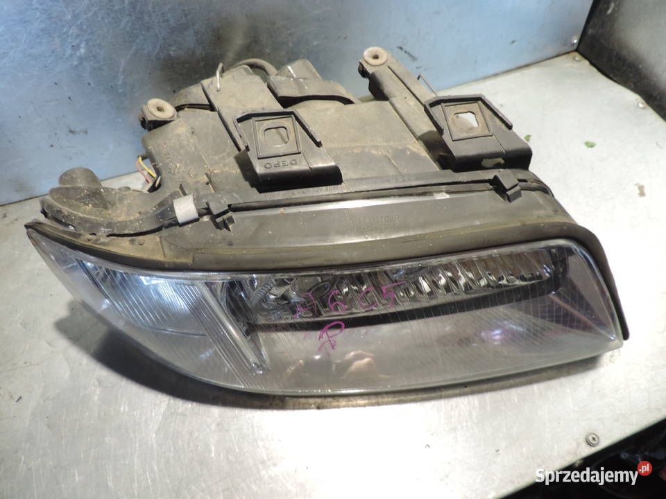 AUDI A6 C5 REFLEKTOR LAMPA PRAWY PRZÓD XENON