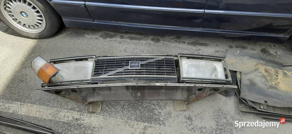 Lampy z migaczami grillem i pas przedni Tarnowskie Góry
