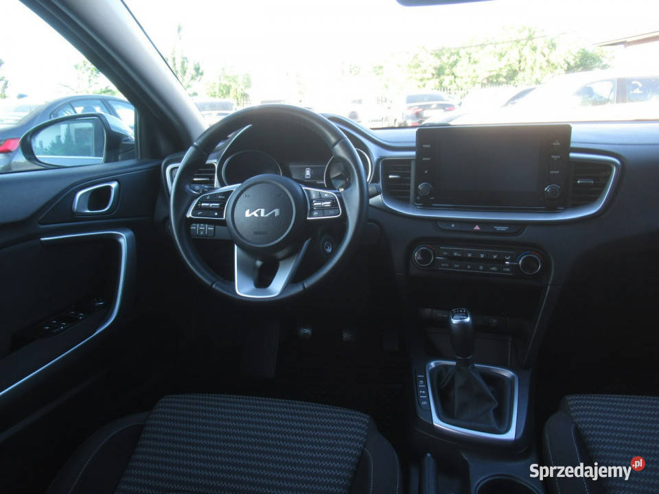 Kia Ceed BEZSZKODOWY Kamera AndroidCarPlay Salon Warszawa sprzedam