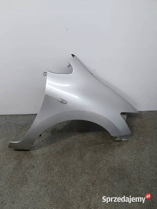 BŁOTNIK PRAWY PRZÓD Toyota Auris I 20062012