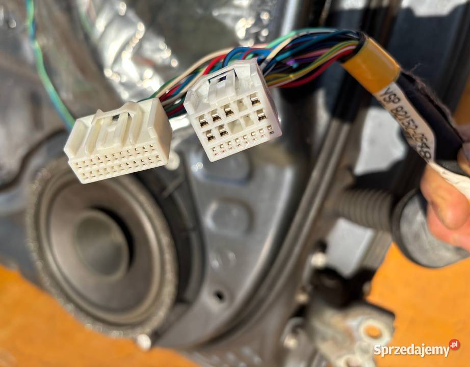 Drzwi lewe przód Toyota Avensis T25 kolor 1F6