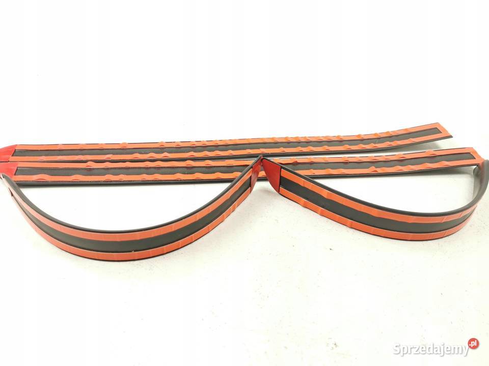 ZESTAW LISTEW ZDERZAKA SUZUKI GRAND VITARA 9805 Części montażowe