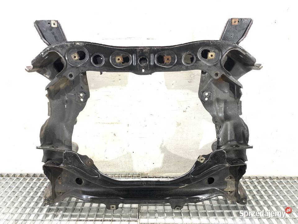 BELKA POD SILNIK MERCEDES W212 21 204