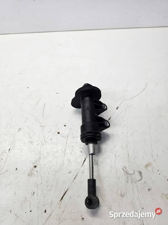 POMPKA SPRZĘGŁA AUDI A6 C6 4F0721401B Przystajń