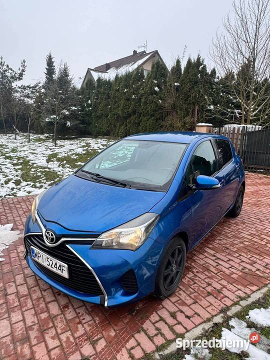 Toyota Yaris lift Salon Polska niski przebieg kupiony w polskim salonie