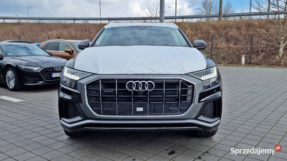 Salon Polska Q8 Adaptive Air Suspension Hak Matrix LED Poznań