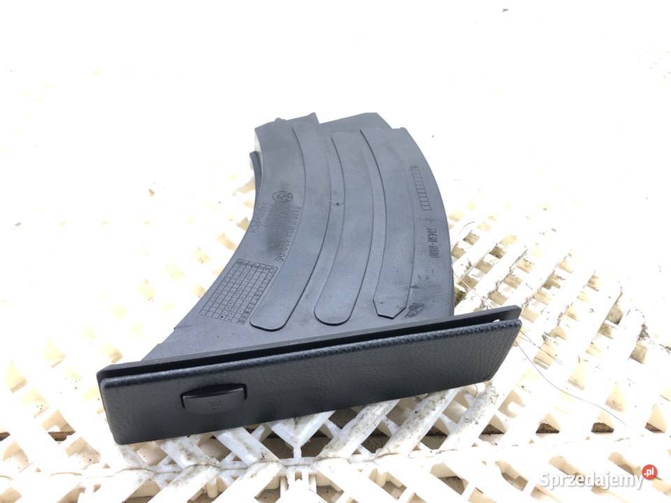 UCHWYT NA NAPOJE BMW E61 7034132 0410 Kombi Motoryzacja