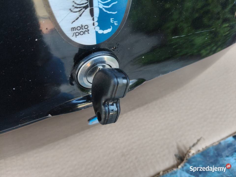 Piaggio x9 oryginalny kufer centralny Dębica sprzedam