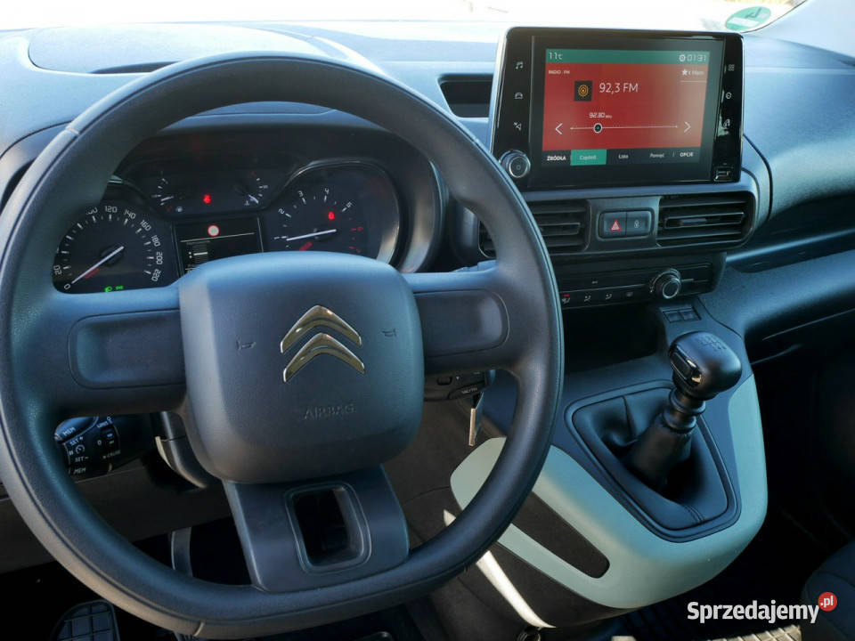Citroen Berlingo 12PT 110 Eu6 Long 7 Osób 7 Rok produkcji 2019 Goczałkowice-Zdrój