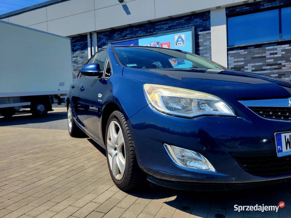 Astra J 16 Benzyna wersja Sports touer OKAZJA sprzedam