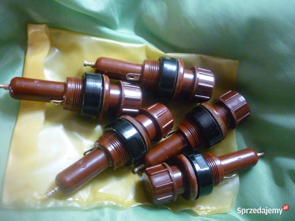 Gniazdo bezpiecznika DPK