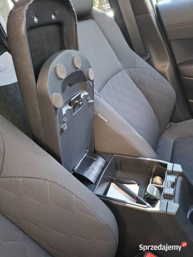 Toyota corolla cross Podłokietnik wysuwany zachodniopomorskie Stargard