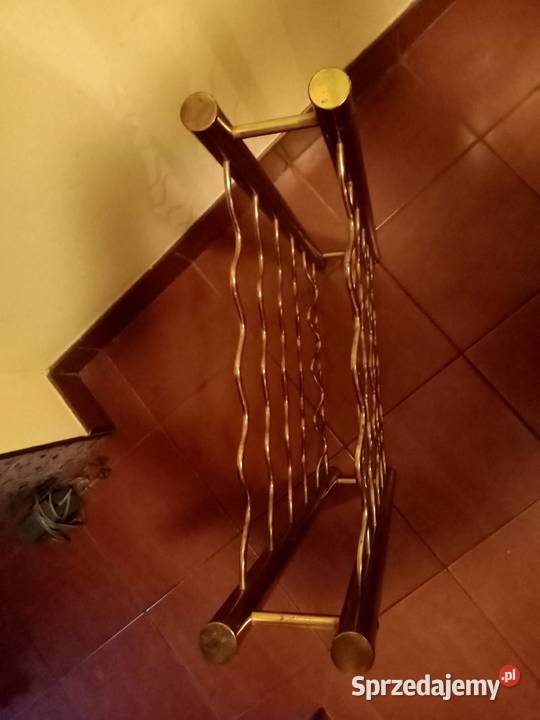 Duży elegancki przenośny stojak na 24 wina Szczyrk