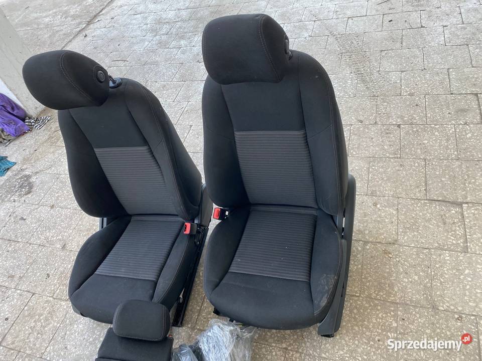 FOTELE TAPICERKA MERCEDES W 213 kombi 80000km Wola Murowana