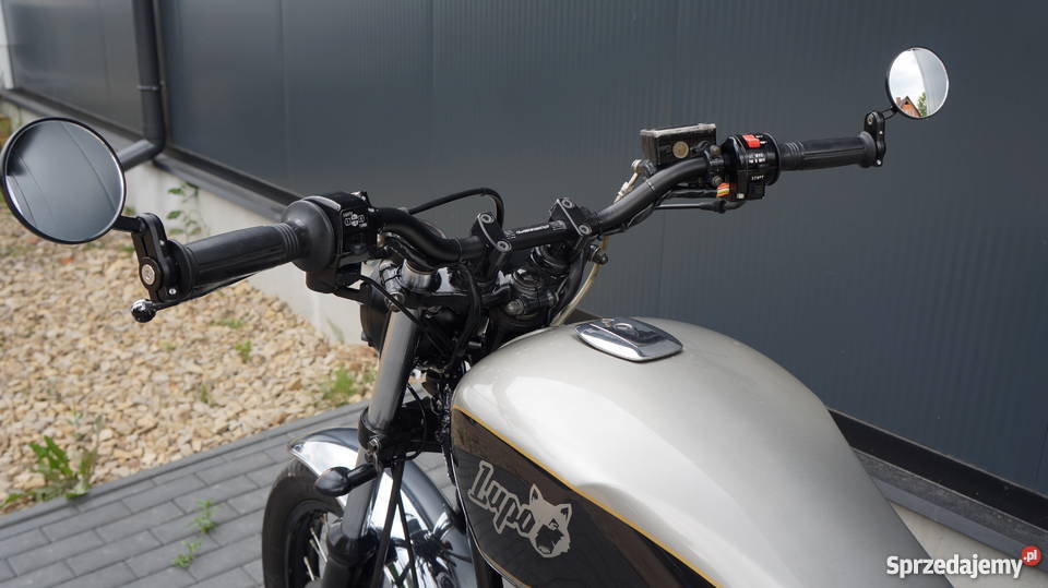 Suzuki GR 650 Flat Track Cafe Custom Bobber Turek