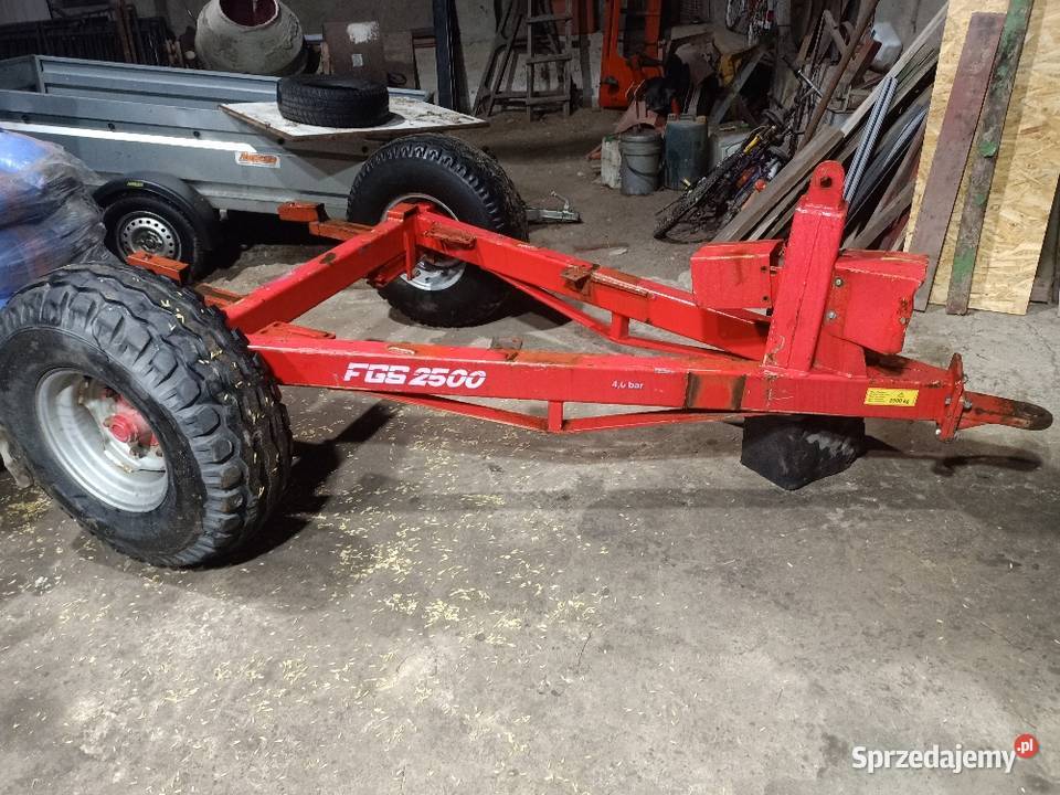 Wózek do rozsiewacza opryskiwacza RAU Rozsiewacze nawozów Kutno