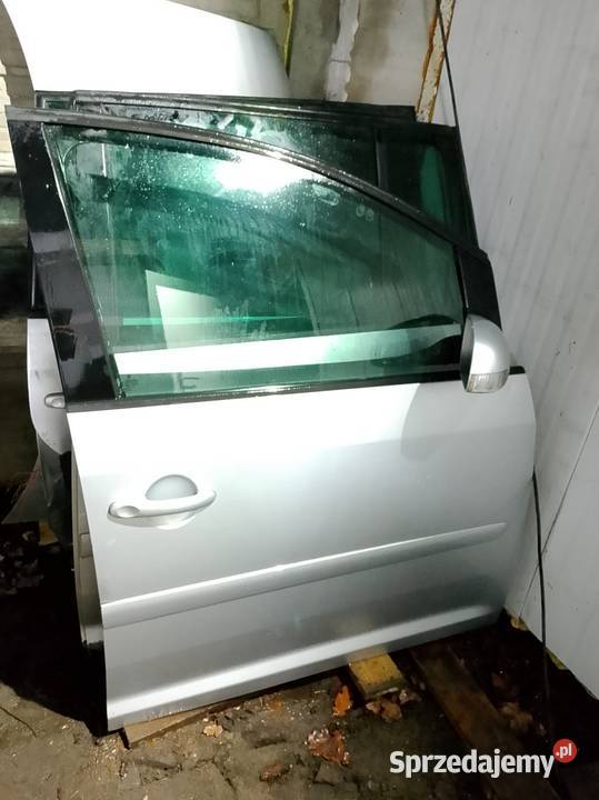 VW Touran maska drzwi Rok produkcji 2005 dolnośląskie Góra