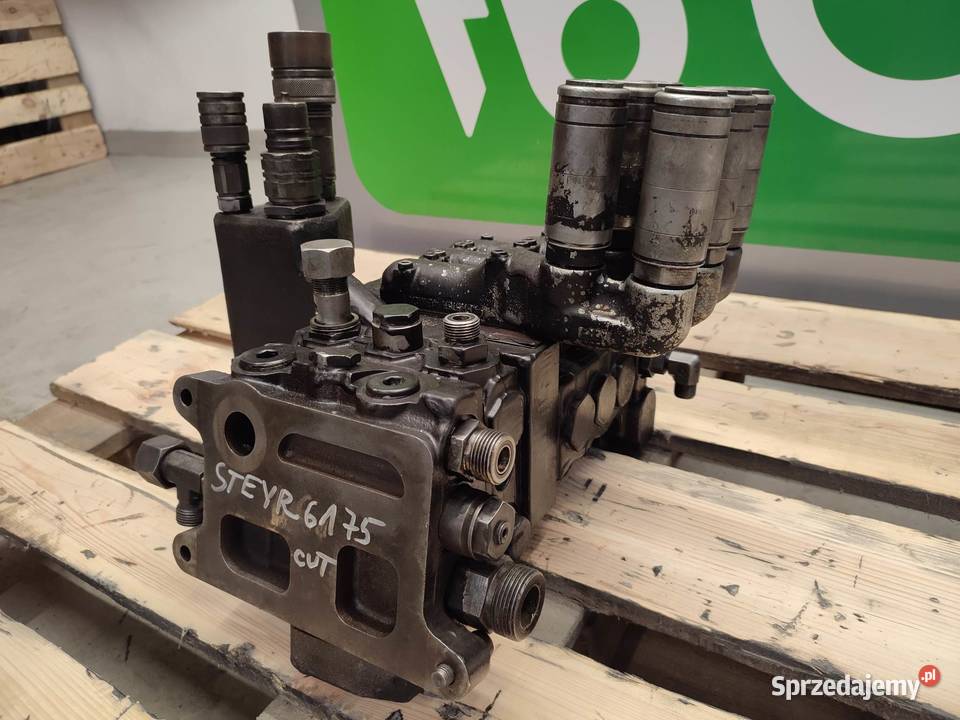 Rozdzielacz hydrauliczny Steyr 6175 CVT