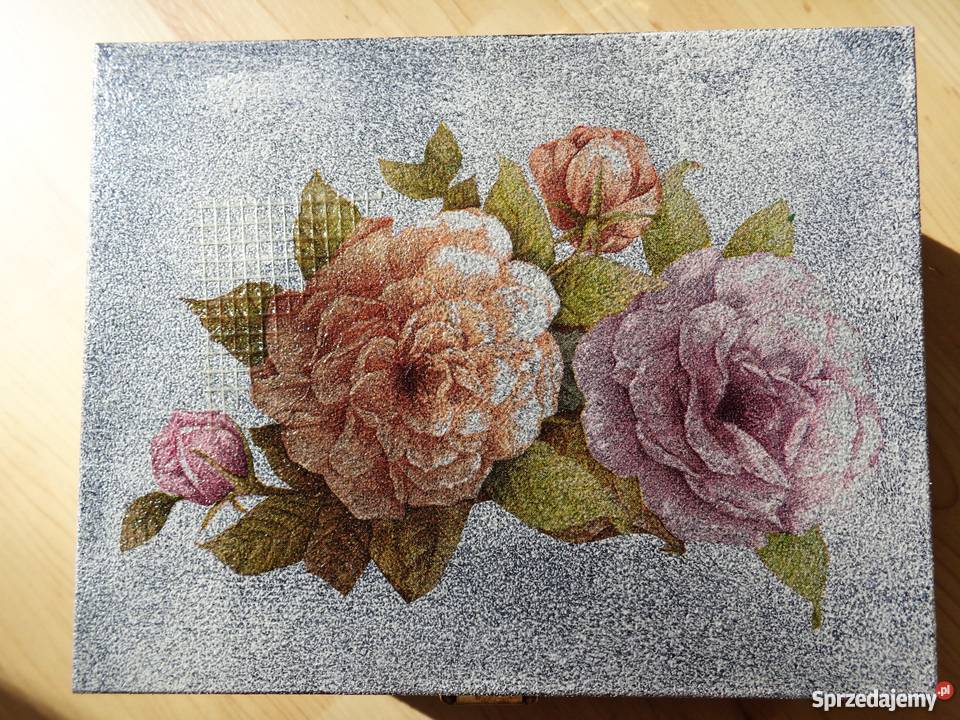 Drewniana ozdobna RÓŻE skrzyneczka na skarby Warszawa