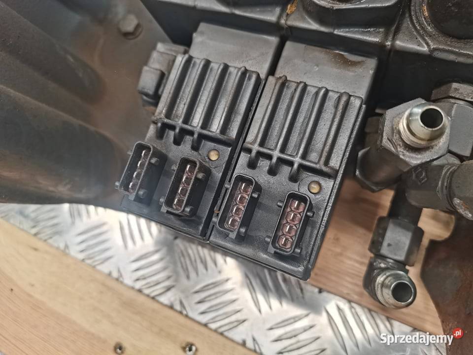 Valtra T 2014r Blok zaworowy SauerDanfoss Rolnictwo Wilkowo