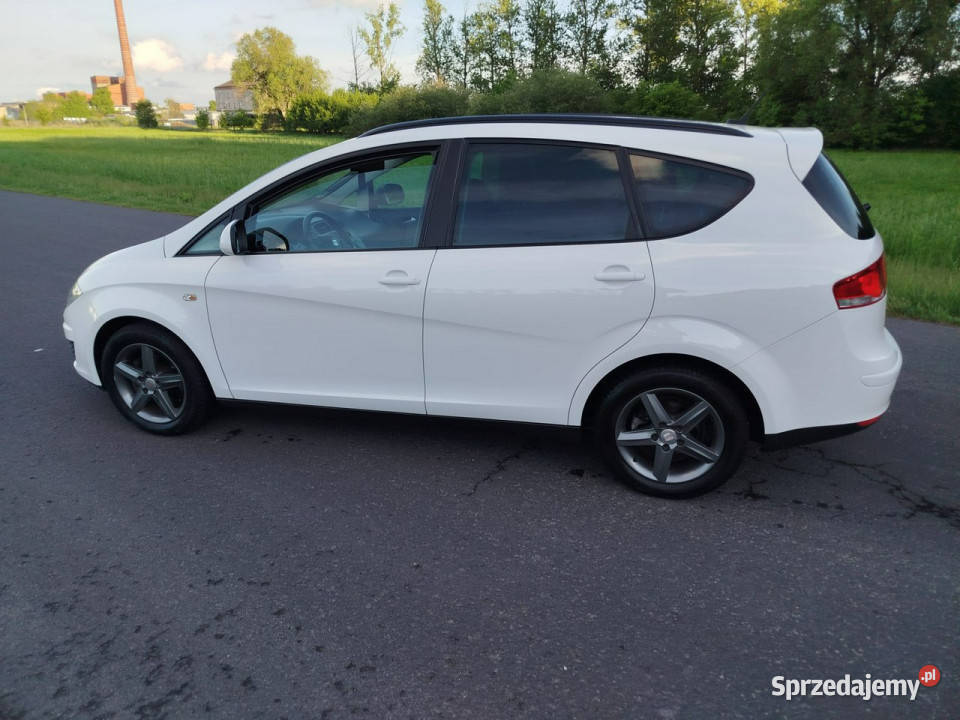 Seat Altea XL 16 TDi mały przebieg aluminiowe felgi Jarocin sprzedam