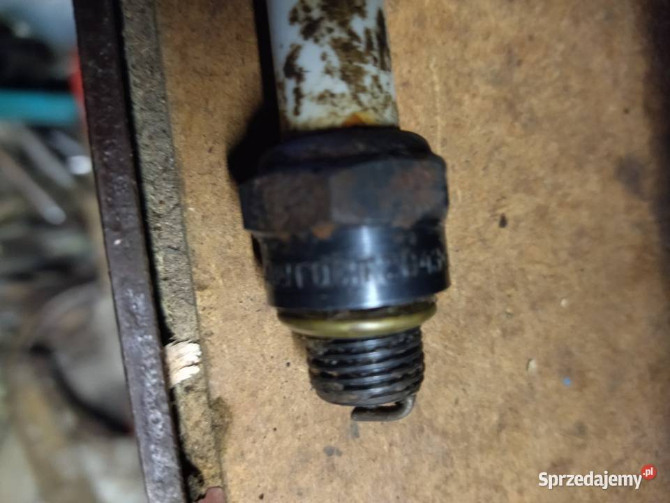 Świece do SHLM045 Sokół 125 wfm nowe oryginał mazowieckie Tłuszcz