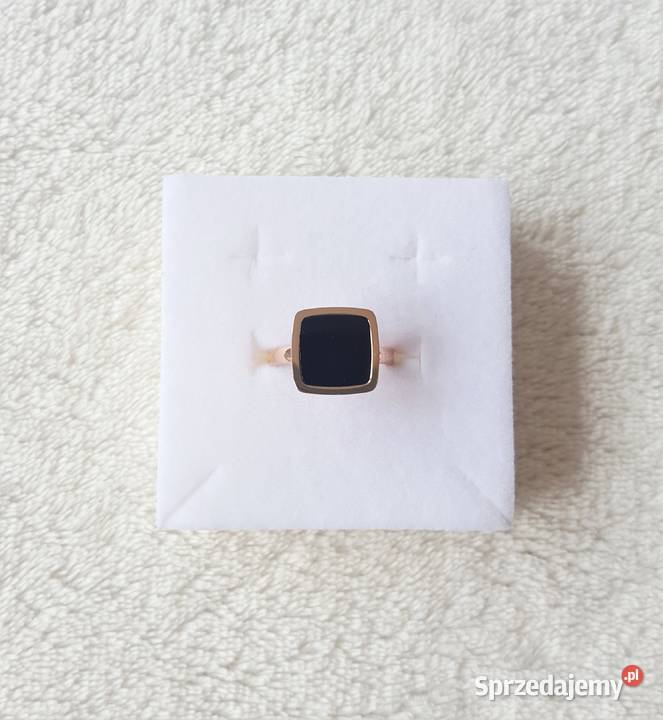 Nowy pierścionek sygnet stal szlachetna złoty Pierścionki Szczecin sprzedam