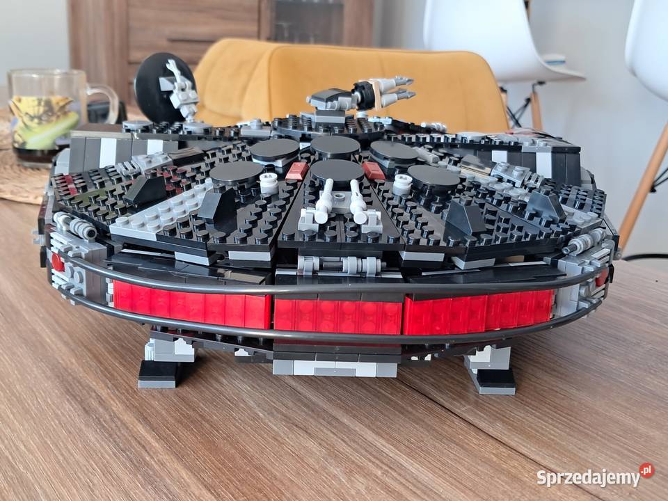 Sprzedam już złożony statek millenium z 6 Sandomierz