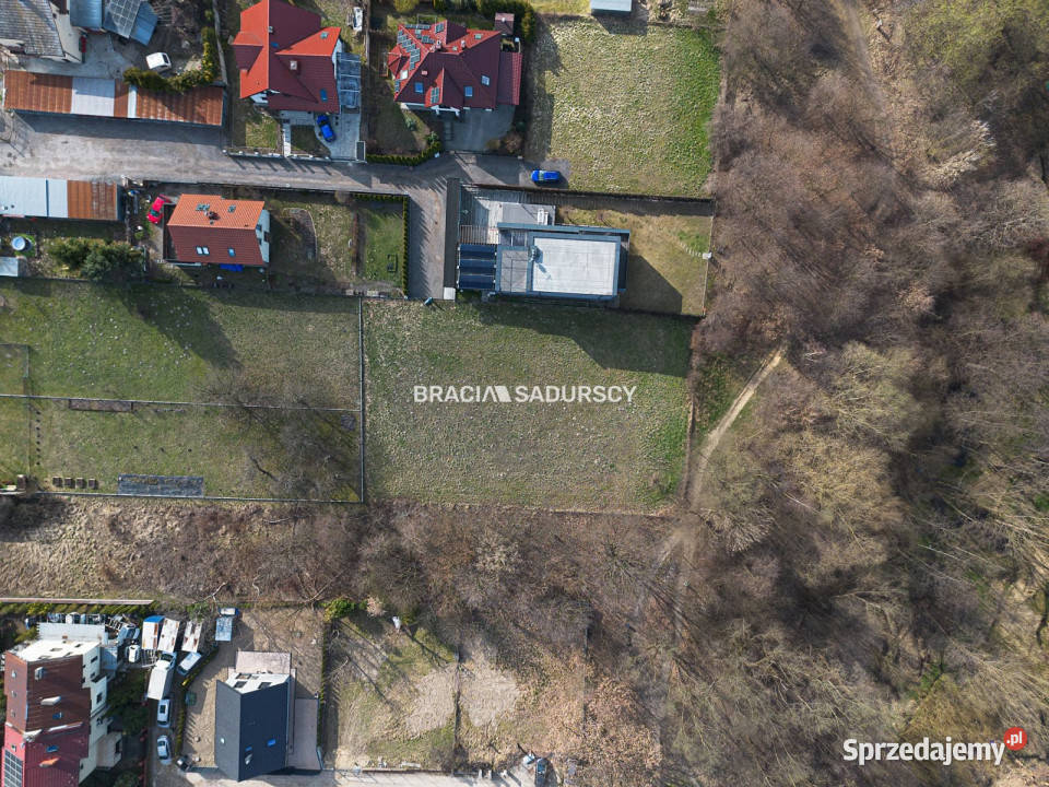 Grunt 1658m2 Kraków Sporna utwardzona