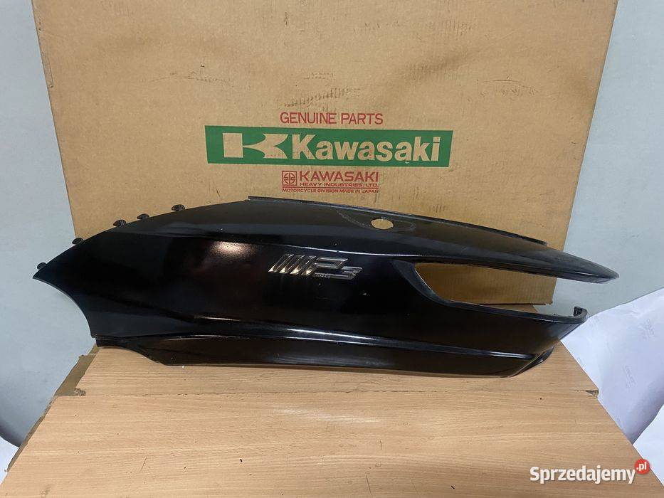 Bok Boczek Owiewka Lewa Piaggio MP3 300 IE Poznań