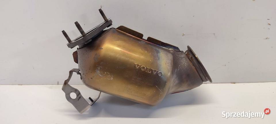 VOLVO XC40 KATALIZATOR 15 HYBRID 31670288 osobowe Katalizatory sprzedam