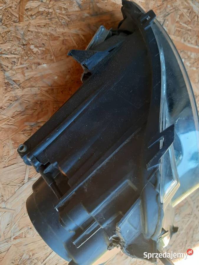 Jeep Cherokee kl lampa przednia reflektor xenon Strzyżewice