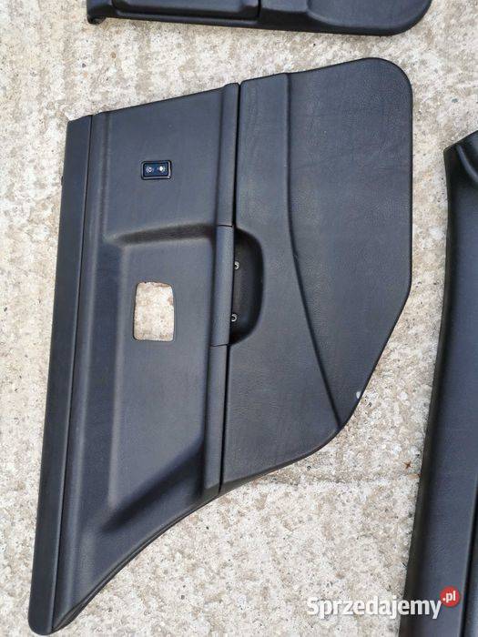 Boczki drzwi BMW E36 skóra hifi touring sedan śląskie Pilica