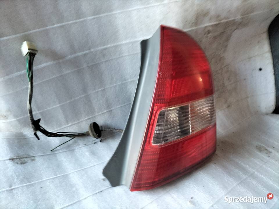 Lampa tył prawa Mazda 323f BJ Prawe Kamień-Kolonia