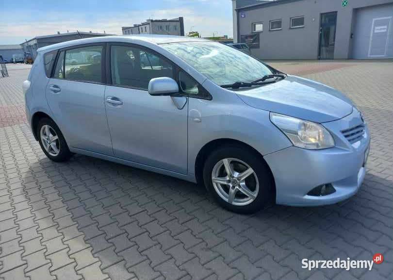 Toyota Verso Premium 2011 2000cm3 Olsztyn