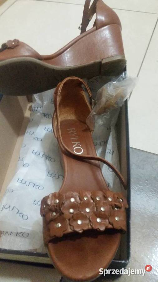 sandałki brązowe Ryłko ze skóry licowej