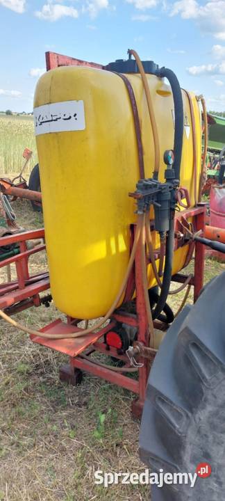 Opryskiwacz 400l 12m 600l 12m Zawieszane