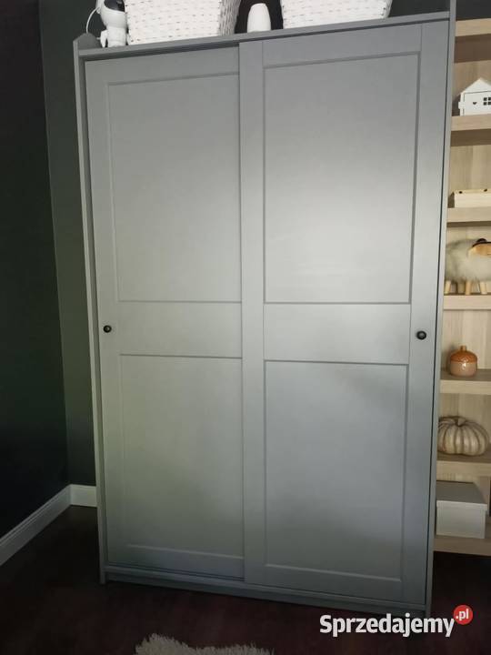 Szafa z drzwiami przesuwnymi szara IKEA HAUGA Szafy i garderoby wielkopolskie