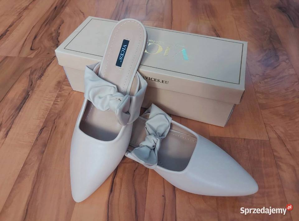 Klapki płaskie beżowe NOWE 40 Klapki małopolskie