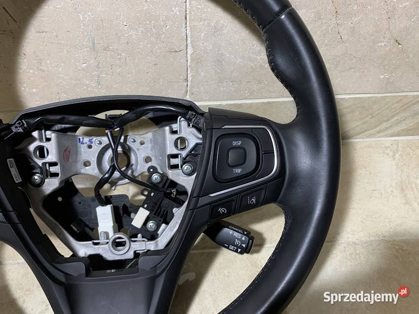 Kierownica skóra multifunkcjia TOYOTA AVENSIS Barwałd Dolny