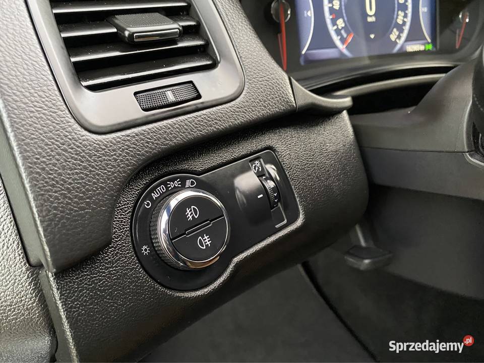 Opel Insignia Stały napęd 4x4 Tourer Sports 20