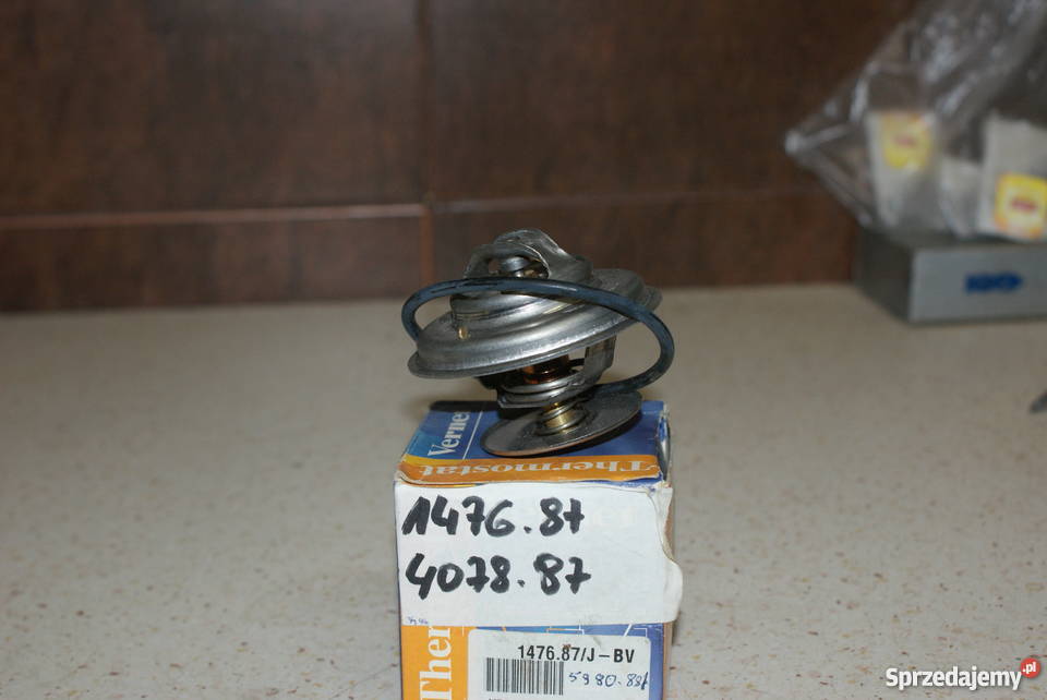 TERMOSTAT MERCEDES 190 W210 W202 osobowe Białobrzegi sprzedam