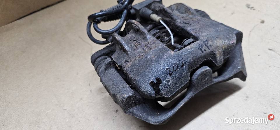 Zacisk prawy przód mercedes w202 20b osobowe Zbąszyń