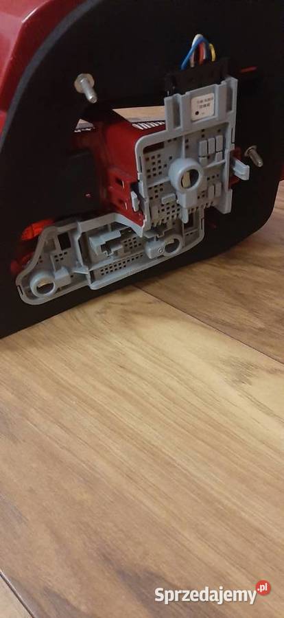 Lampa tylna lewa Mercedes C klasa W204 oryginał Oświetlenie Chocianów sprzedam