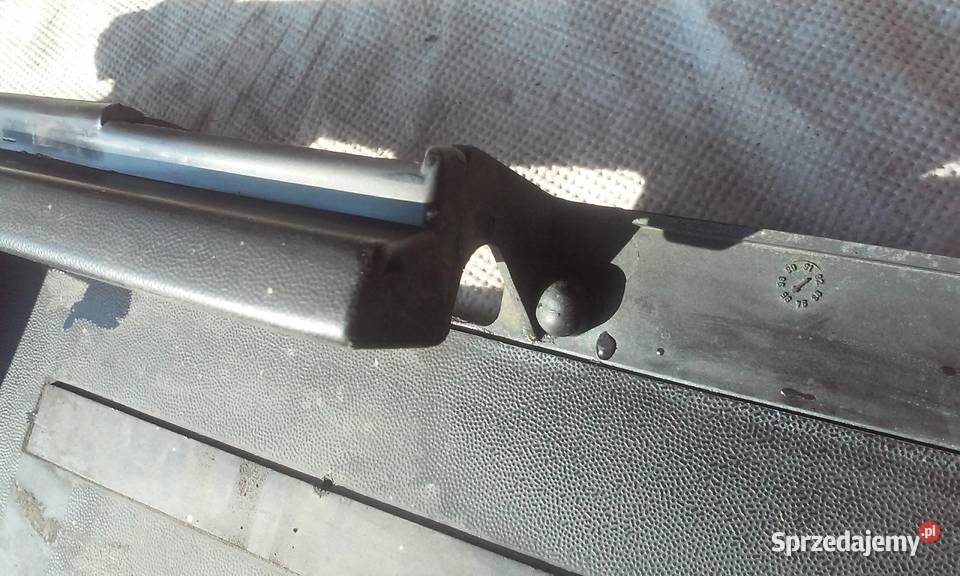 Blenda bagażnika Audi 80 b4 Avant 8A9853465 Barlinek