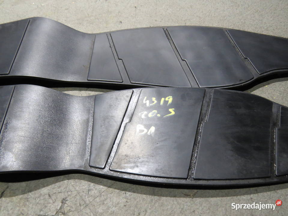 SUZUKI BURGMAN 200 125 16 GUMY NA NOGI PODNÓŻKI Kielce